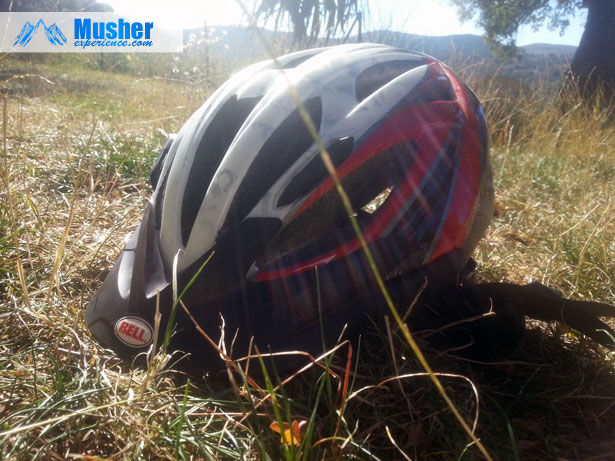 Casque VTT rouge et blanc